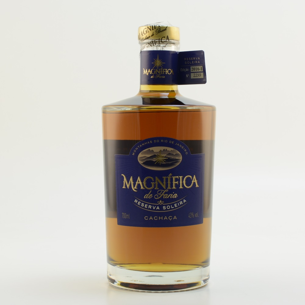 Magnifica de Faria Cachaca Reserva Soleira